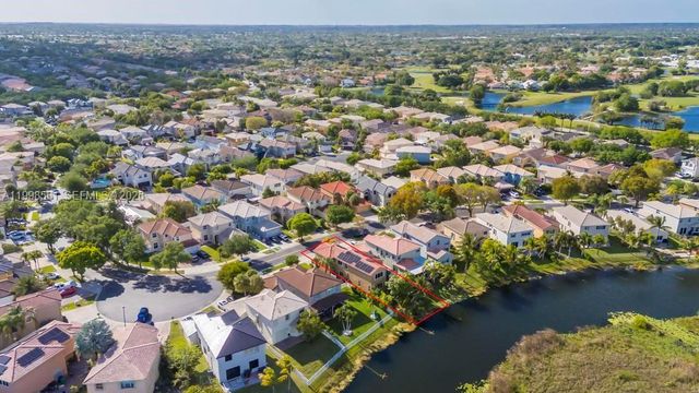 1941 SW 148th Way, Miramar, FL 33027