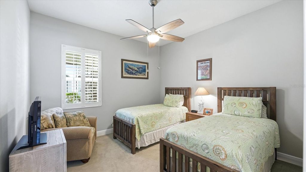 Image 29 of property listing at 519 WILDLIFE GLEN, Bradenton, FL 34209