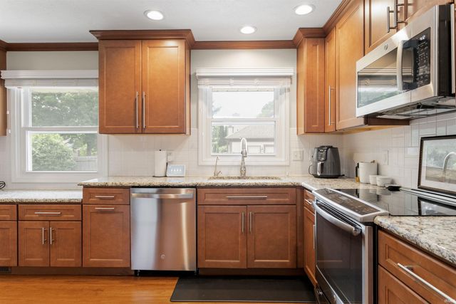 11901 Buttercup Lane, Granger, IN 46530