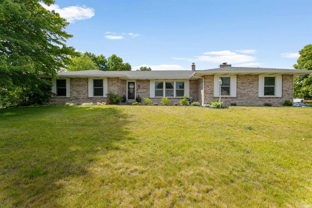 11901 Buttercup Lane, Granger, IN 46530