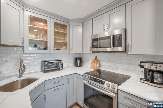 521 Piermont Avenue 529, River Vale, NJ 07675