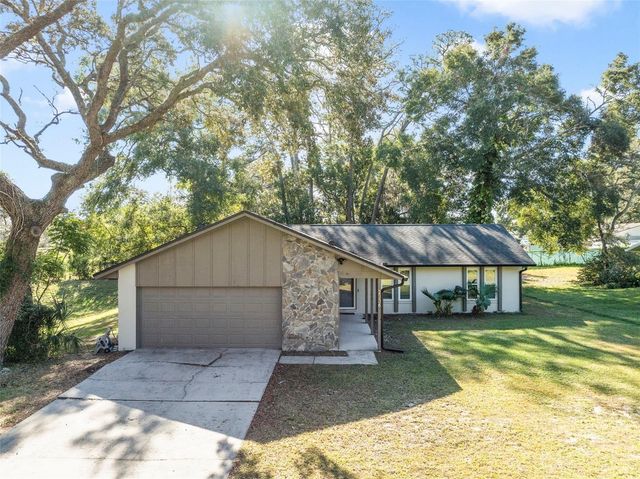 2336 WEKIVA RIDGE ROAD, Apopka, FL 32712