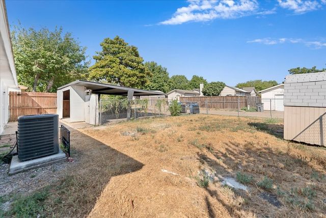 901 Wandering Way Drive, Allen, TX 75002