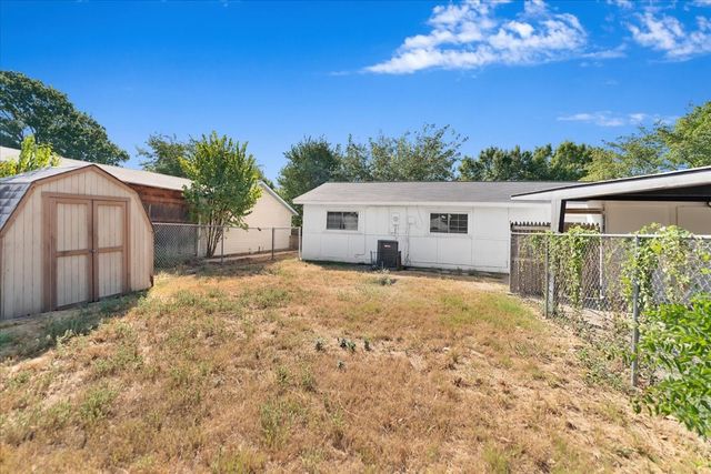 901 Wandering Way Drive, Allen, TX 75002