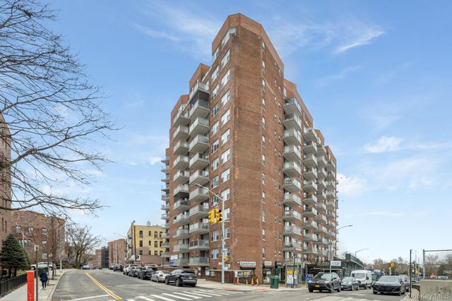 85-15 Main Street 3E, Briarwood, NY 11435