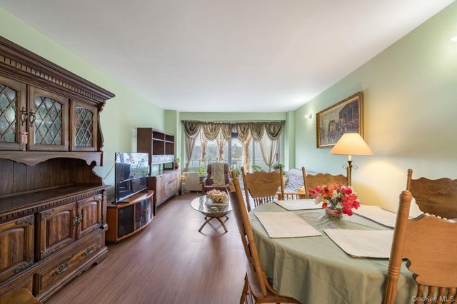 85-15 Main Street 3E, Briarwood, NY 11435