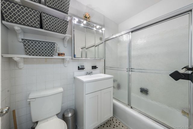 85-15 Main Street 3E, Briarwood, NY 11435