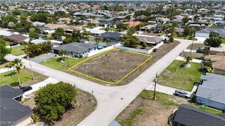 4037 SW 2nd PL, Cape Coral, FL 33914