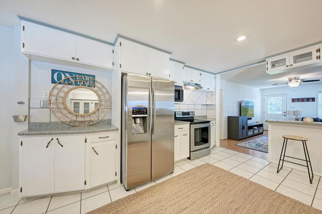 1113 County Road 132B, Kingsland, TX 78639