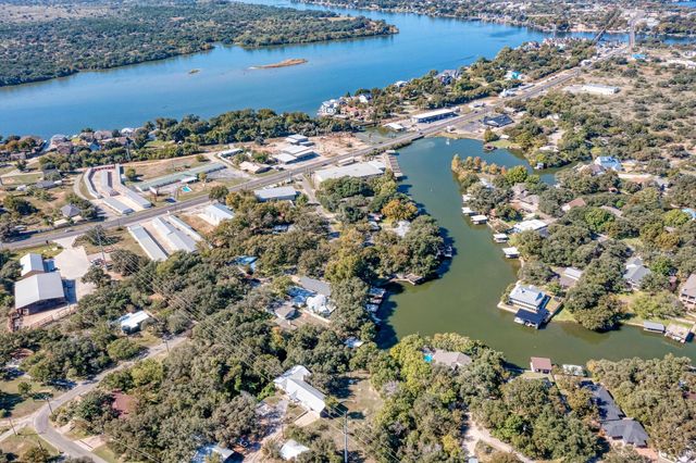 1113 County Road 132B, Kingsland, TX 78639