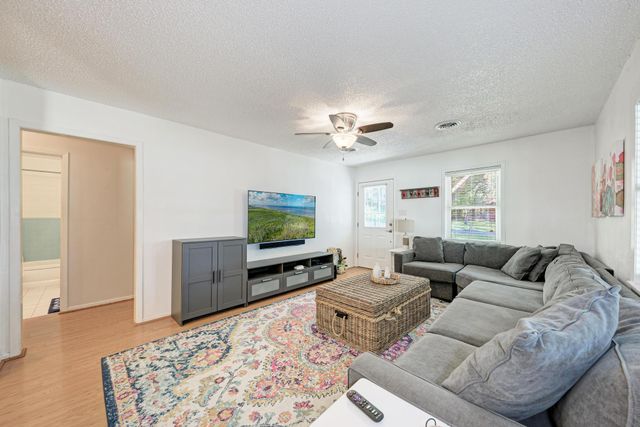 1113 County Road 132B, Kingsland, TX 78639