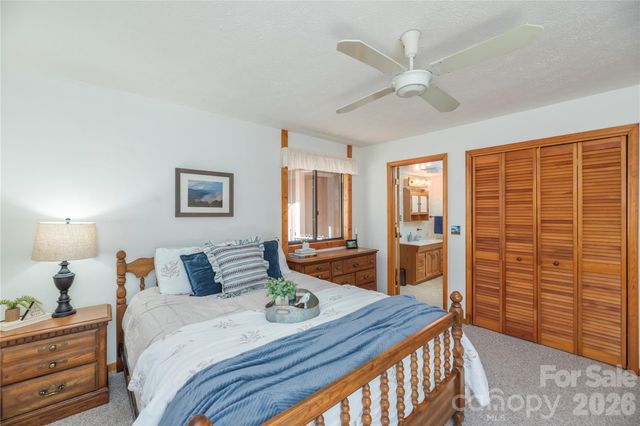 33 Ash Drive, Maggie Valley, NC 28751