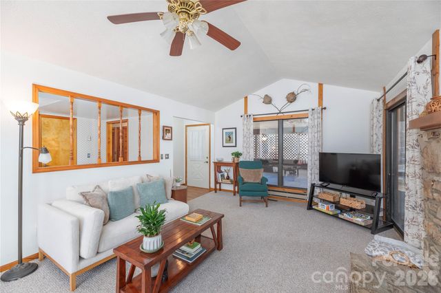 33 Ash Drive, Maggie Valley, NC 28751