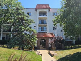350 Plum Creek Drive 406, Wheeling, IL 60090