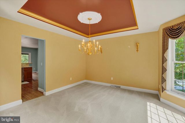 410 SARAH WOODS DR, Red Lion, PA 17356