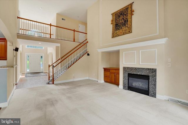 410 SARAH WOODS DR, Red Lion, PA 17356