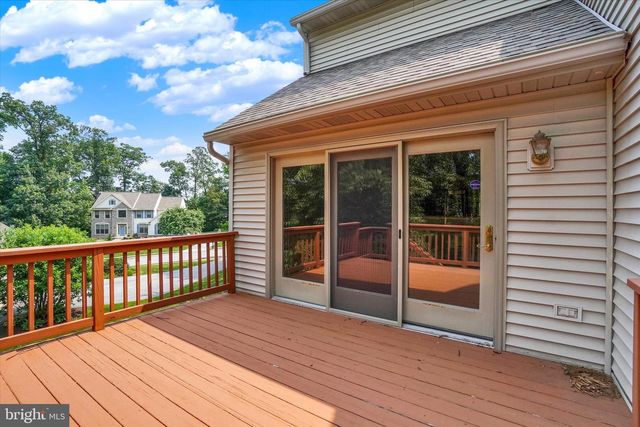 410 SARAH WOODS DR, Red Lion, PA 17356