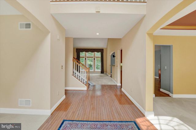 410 SARAH WOODS DR, Red Lion, PA 17356