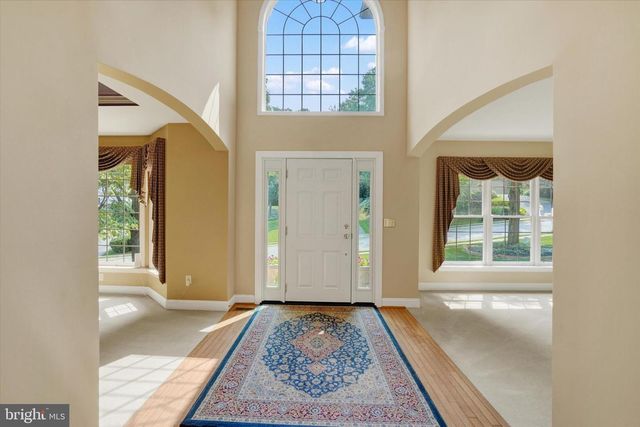 410 SARAH WOODS DR, Red Lion, PA 17356