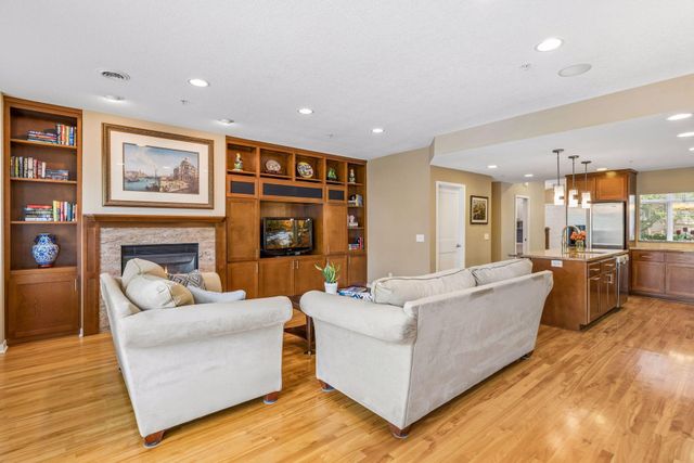519 Willoughby Way W, Minnetonka, MN 55305