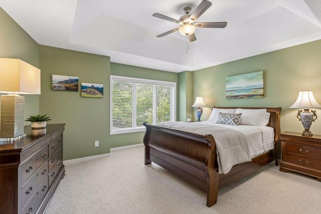 519 Willoughby Way W, Minnetonka, MN 55305