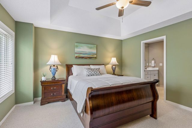 519 Willoughby Way W, Minnetonka, MN 55305