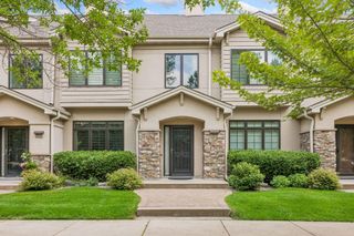 519 Willoughby Way W, Minnetonka, MN 55305