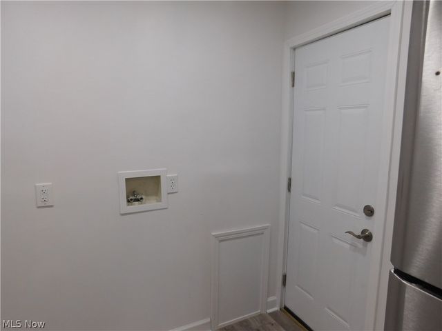 1283 Waverly Road, Eastlake, OH 44095