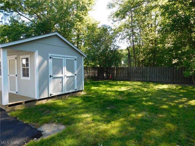 1283 Waverly Road, Eastlake, OH 44095
