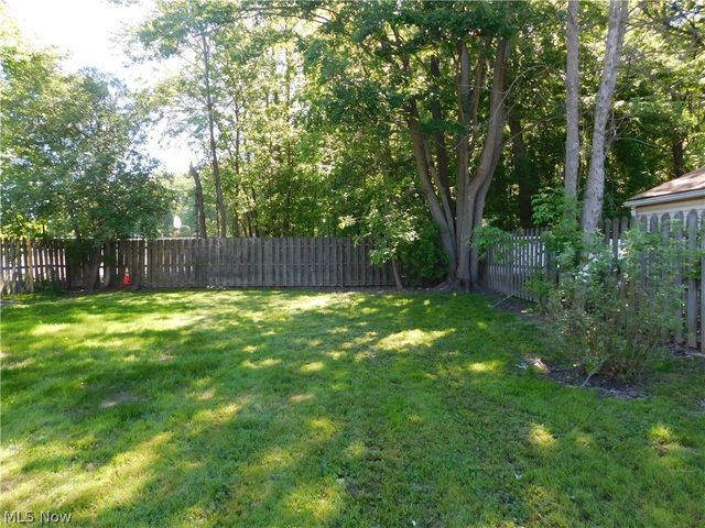 1283 Waverly Road, Eastlake, OH 44095