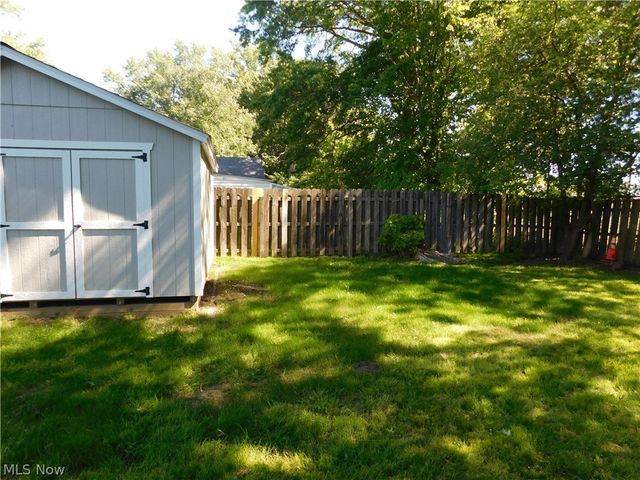 1283 Waverly Road, Eastlake, OH 44095