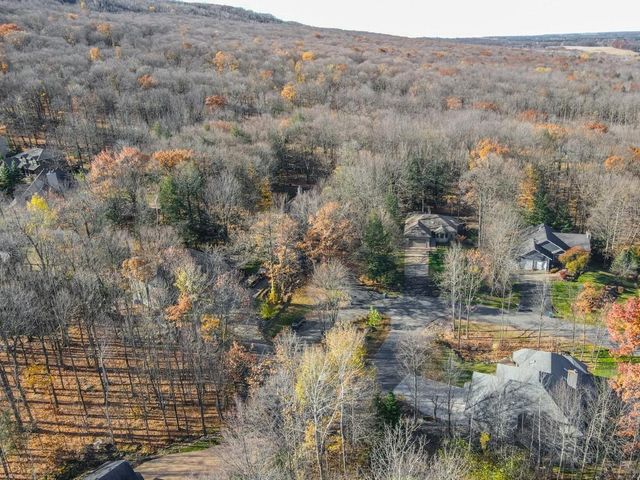227238 CLIFFSIDE COURT, Wausau, WI 54401
