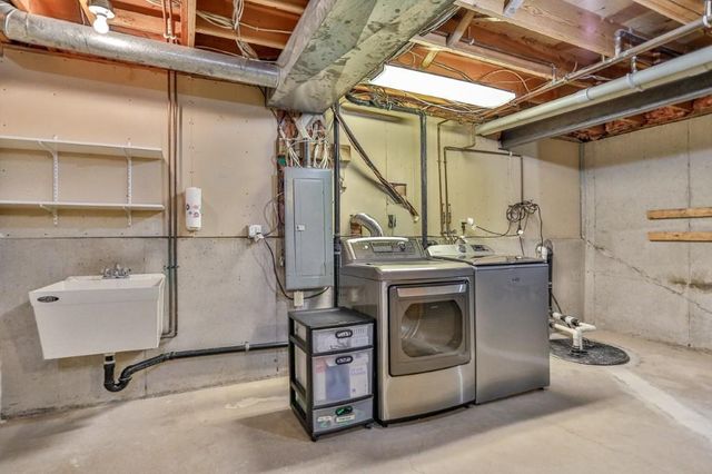 227238 CLIFFSIDE COURT, Wausau, WI 54401