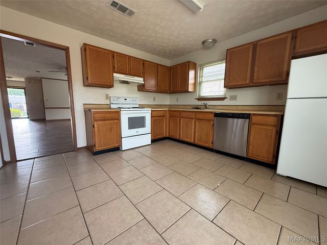 3444 Wickham Road, Montgomery, AL 36116
