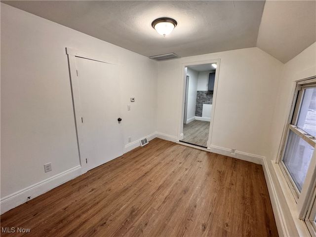 338 17th Street, Elyria, OH 44035