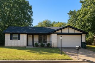 805 Brazos Drive, Mineral Wells, TX 76067