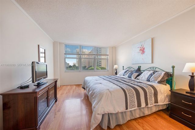 2751 S Ocean Dr 501N, Hollywood, FL 33019