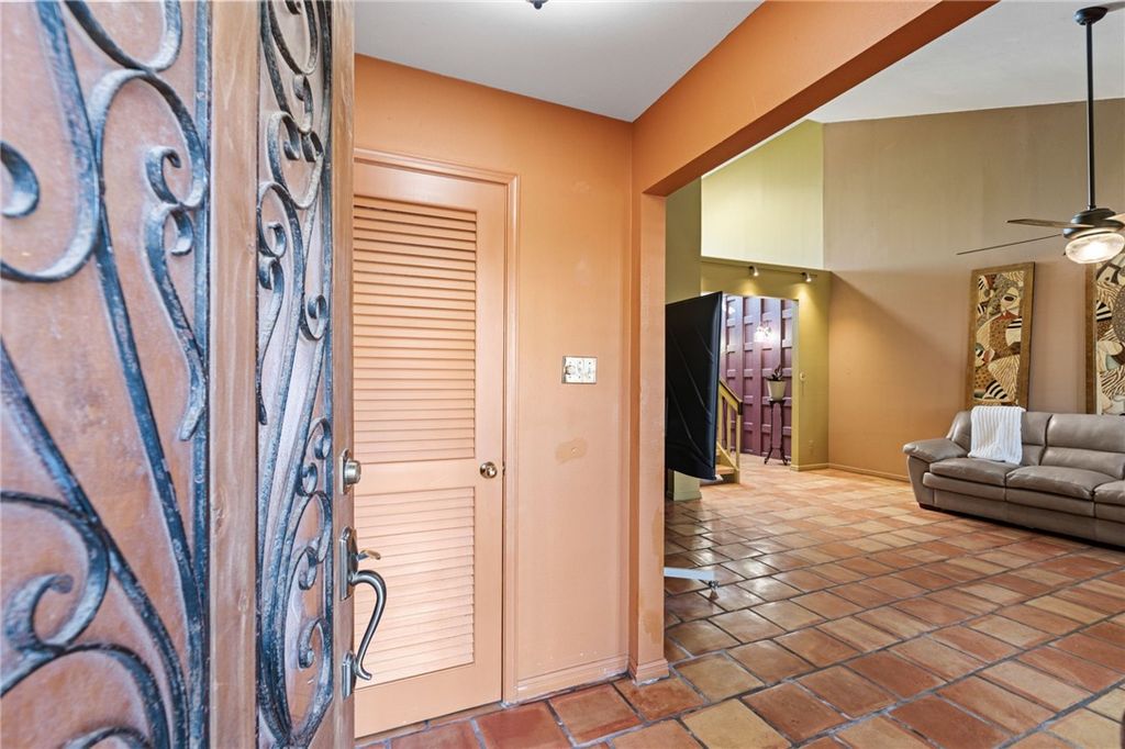 45 Rock Creek Dr, Corpus Christi, TX 78412 — photo 2