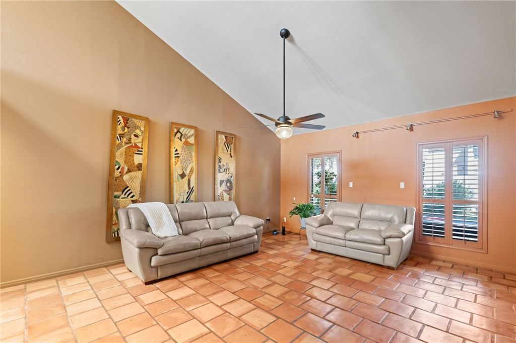 45 Rock Creek Dr, Corpus Christi, TX 78412 — photo 5