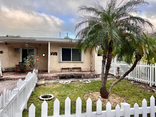 2010 Seidenberg Avenue, Key West, FL 33040