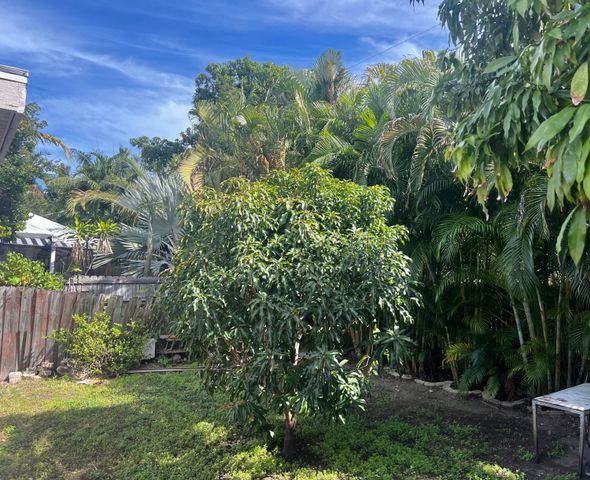 2010 Seidenberg Avenue, Key West, FL 33040
