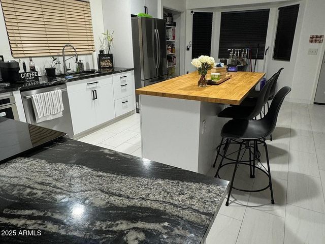 41848 W HILLMAN Drive, Maricopa, AZ 85138