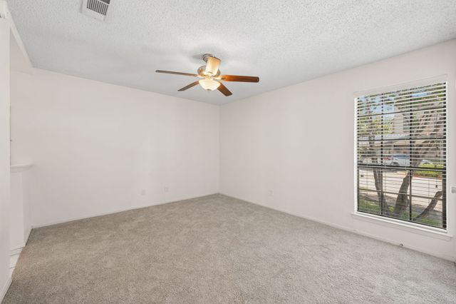 14800 Enterprise Drive 16D, Farmers Branch, TX 75234