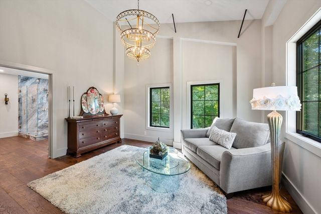 41 Myrtle St, Norfolk, MA 02056