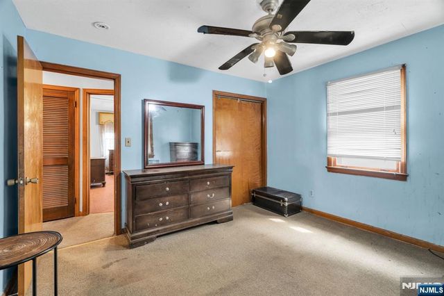 123 Summit Avenue, Elmwood Park, NJ 07407