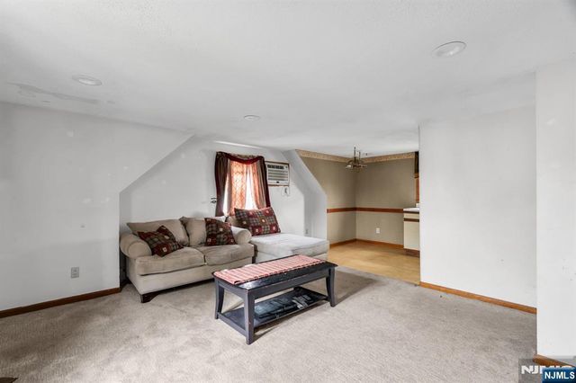 123 Summit Avenue, Elmwood Park, NJ 07407