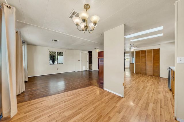 559 Patton Dr, Roseville, CA 95747