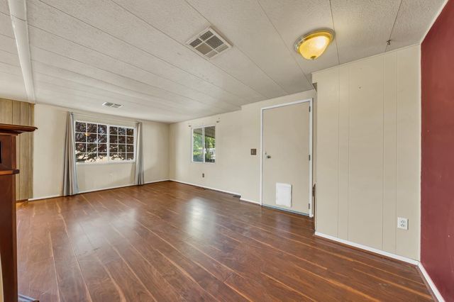 559 Patton Dr, Roseville, CA 95747