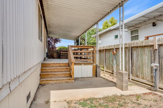 559 Patton Dr, Roseville, CA 95747