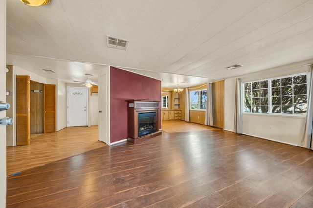559 Patton Dr, Roseville, CA 95747